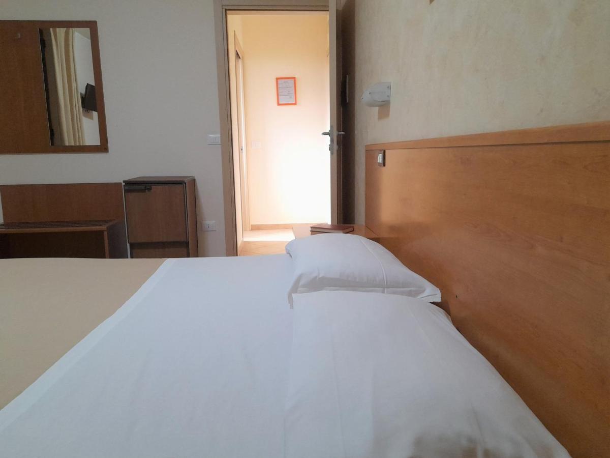 B&B Il Giardino Di Zefiro Gioiosa Marea Εξωτερικό φωτογραφία
