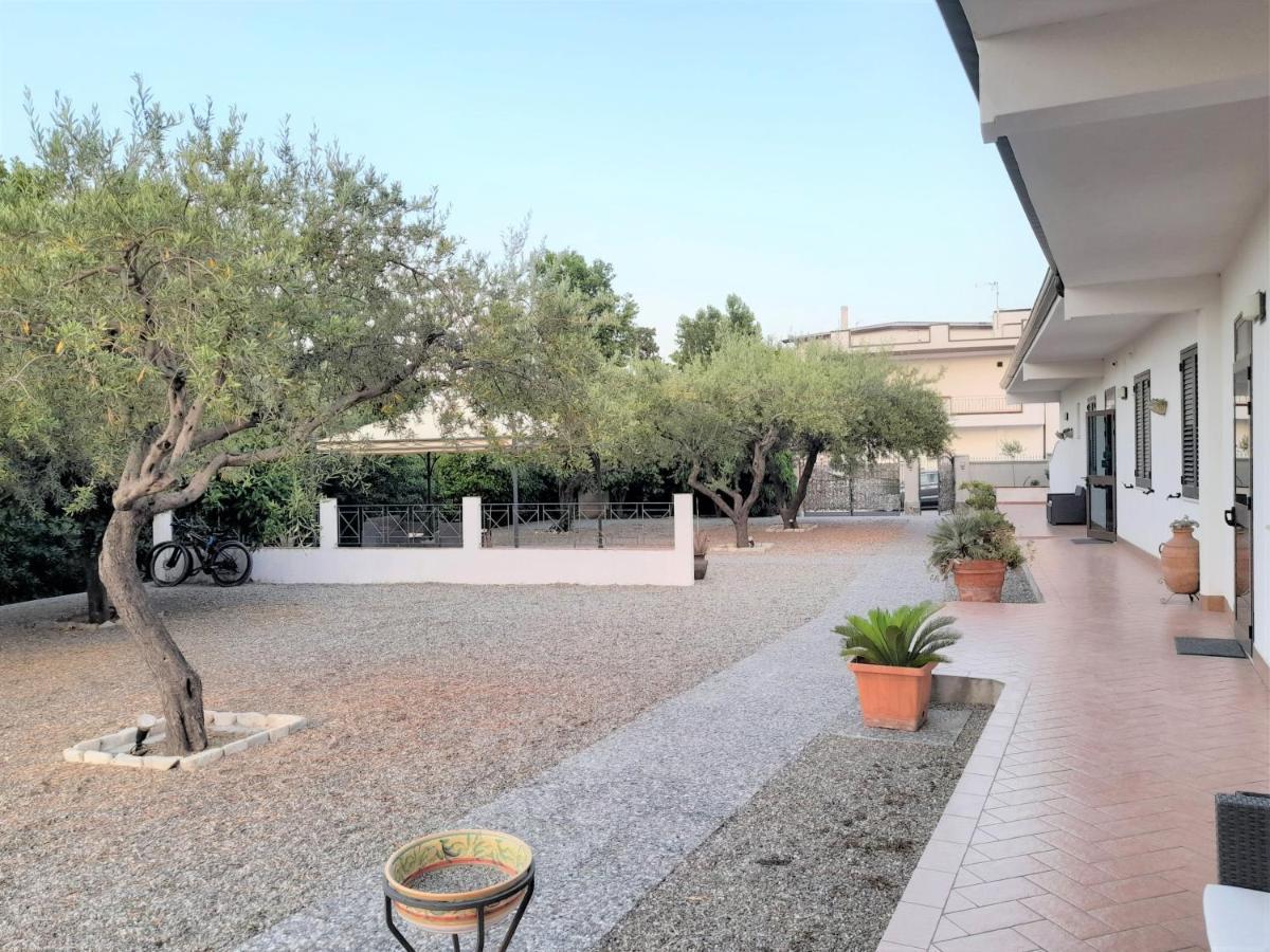 B&B Il Giardino Di Zefiro Gioiosa Marea Εξωτερικό φωτογραφία